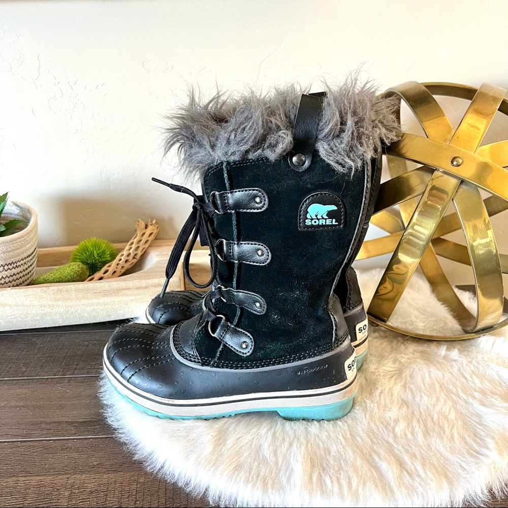 Sorel Kids Boots Black with Gray Fur